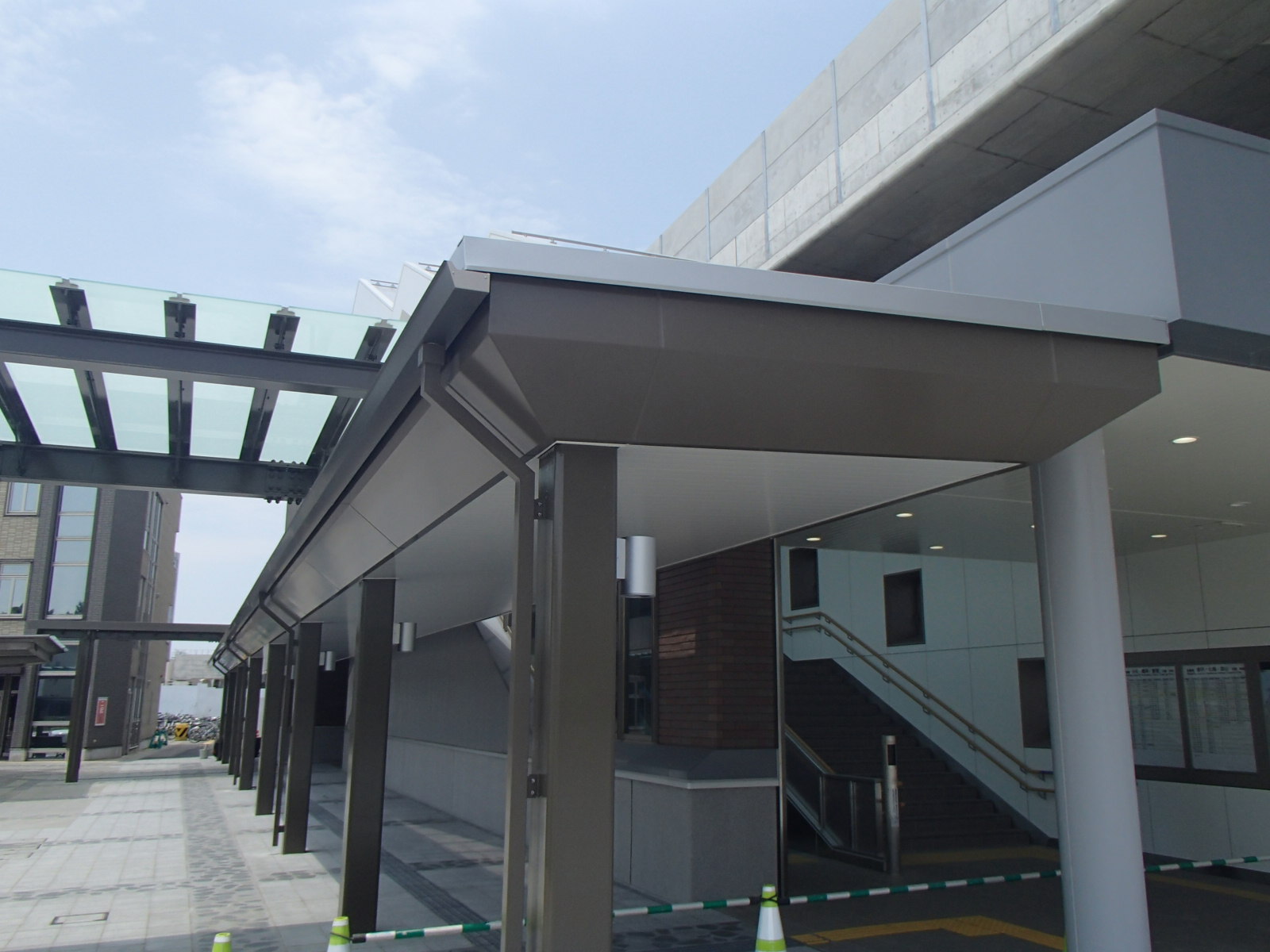 アルミ製金物